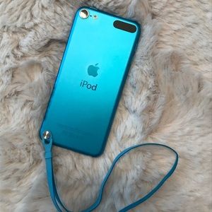 Blue 5th Generation IPod Touch